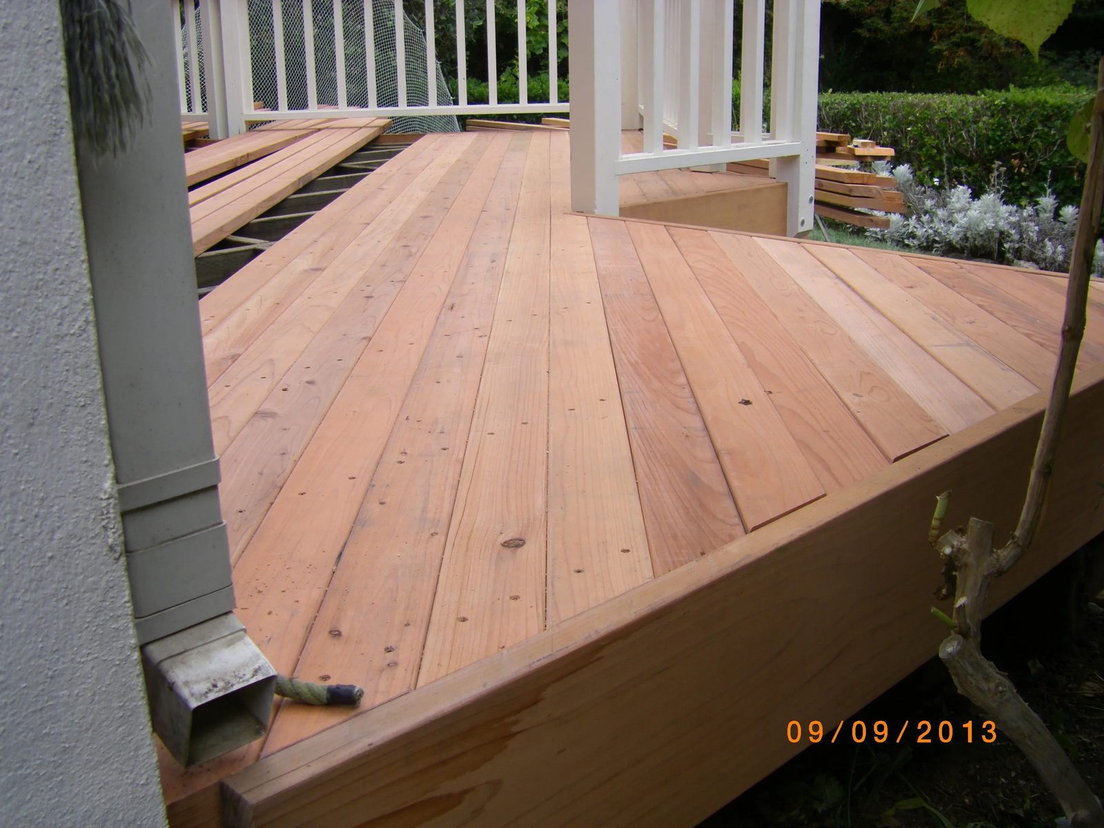 Deck railing installation with clean lines