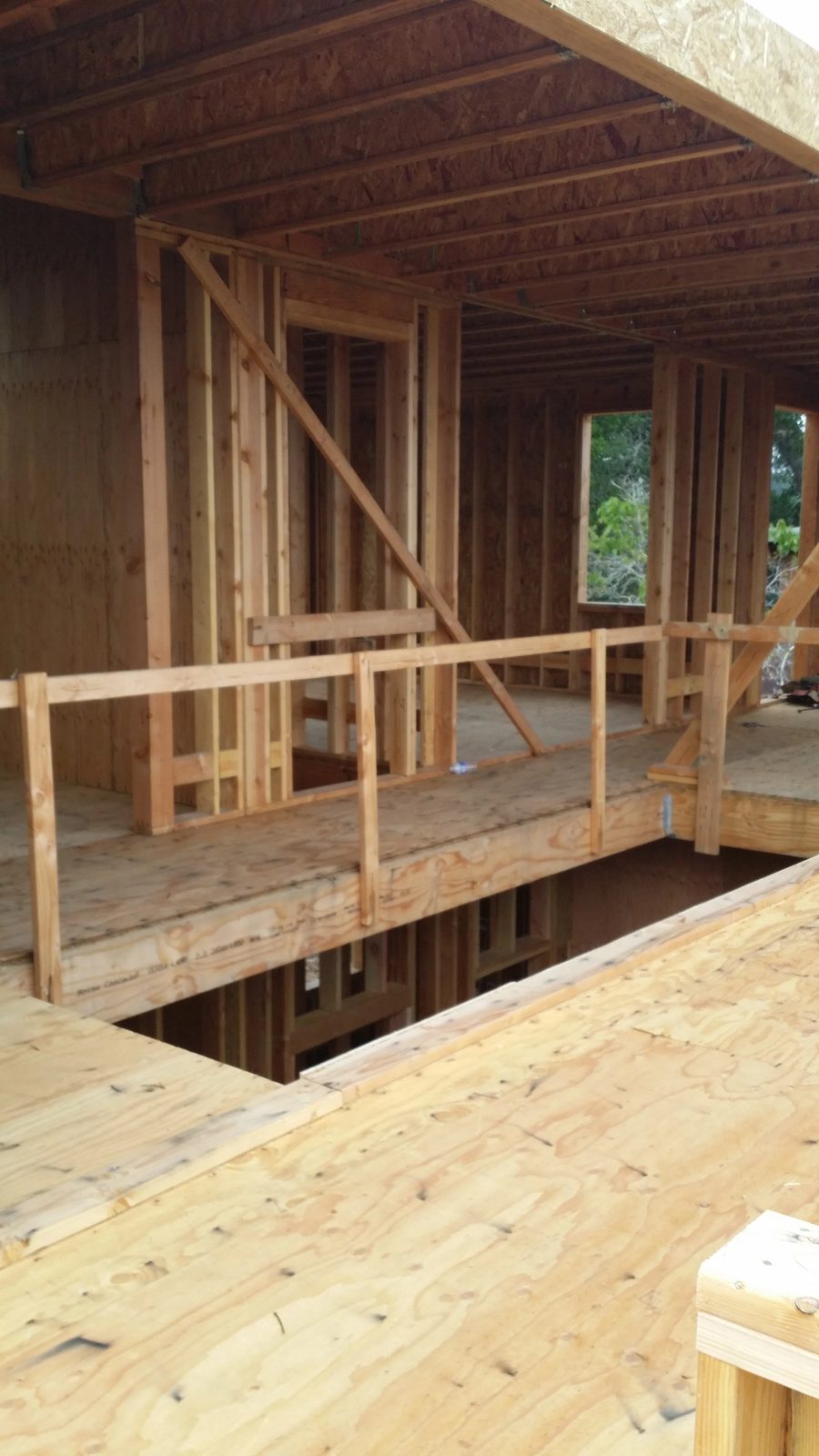 Wall and roof framing intersection
