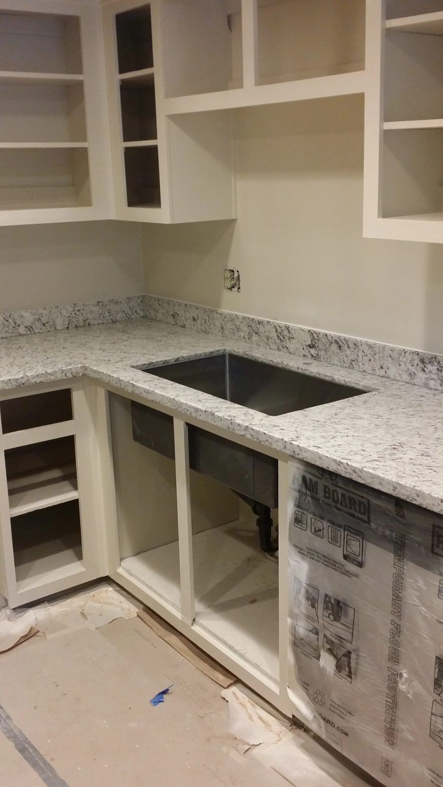 Kitchen island and countertop installation
