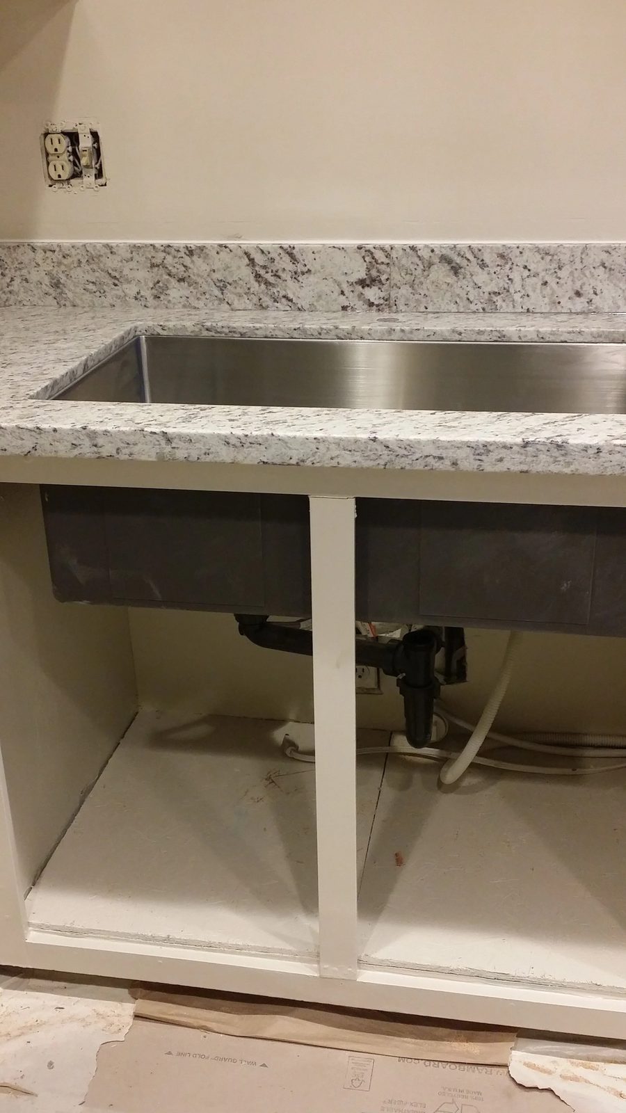 Updated kitchen with new backsplash tile